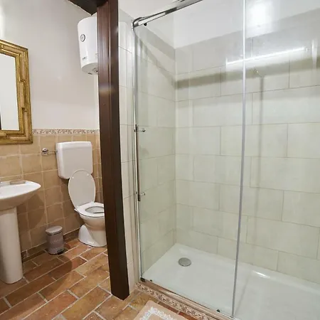 Ecclesia Apartment *